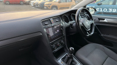 Volkswagen Golf 1.6 TDI SE [Nav] 5dr Diesel Hatchback